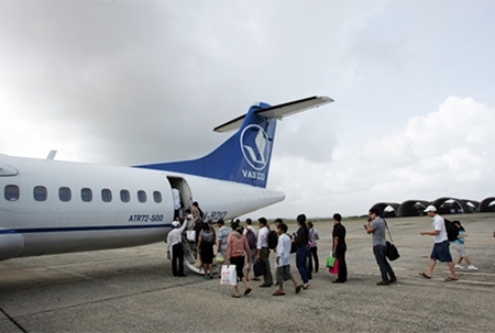 Máy bay đi Côn Đảo phải quay về Tân Sơn Nhất để kiểm tra kỹ thuật