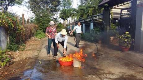 Buôn Ma Thuật: Giếng nước bốc mùi hôi thối, khi châm lửa bốc cháy ngùn ngụt