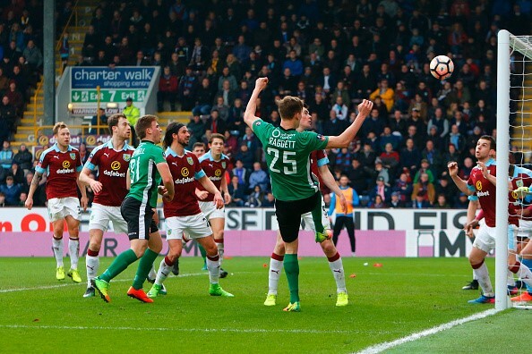 Tin bóng đá sáng 19/2: Xảy ra ‘địa chấn’ 103 năm tại FA Cup