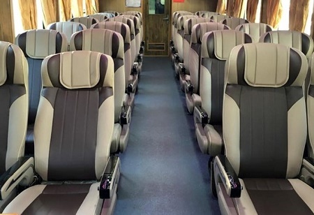 Tàu 5 sao Sài Gòn - Nha Trang bắt đầu lăn bánh