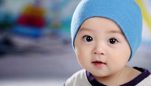 Phụ nữ có vòng 3 lớn sinh con thông minh hơn?