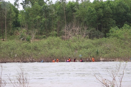 Người đàn ông mất tích sau khi rơi xuống kênh ở Quảng Ngãi