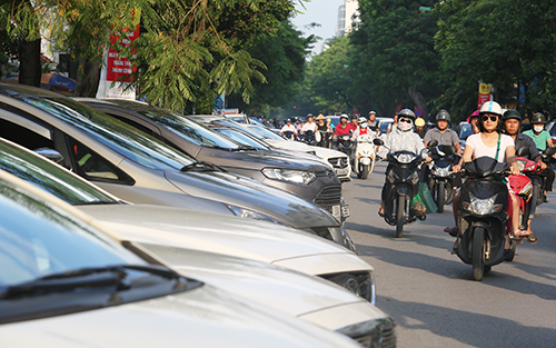 Hà Nội sẽ thu phí trông giữ ôtô, xe máy theo giờ