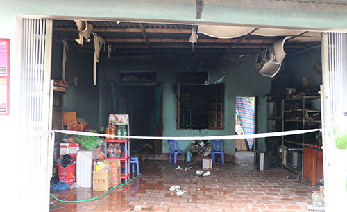 Phát hiện thi thể hai cha con trong ngôi nhà bốc cháy
