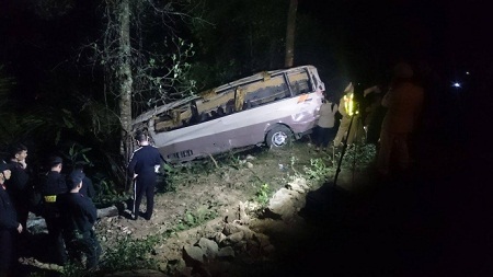 Nhân chứng vụ lật xe khách ở Lào Cai: 