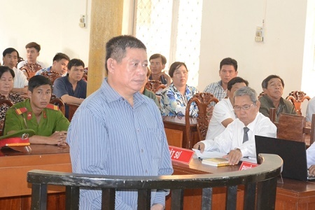 Trung tá Campuchia xả súng bắn chết người ở An Giang lãnh 25 năm tù