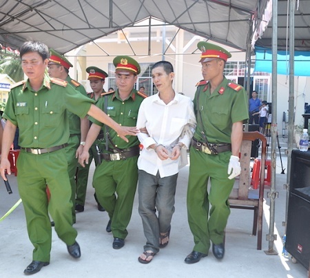 Tử hình kẻ sát hại người tình vì ghen tuông