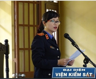 Kiểm sát viên không được cáu gắt khi tham gia phiên tòa