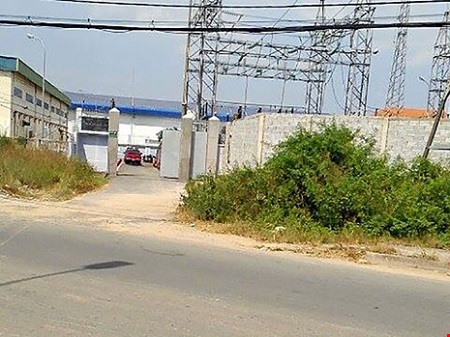 Trạm biến áp phóng điện, 2 người nhập viện