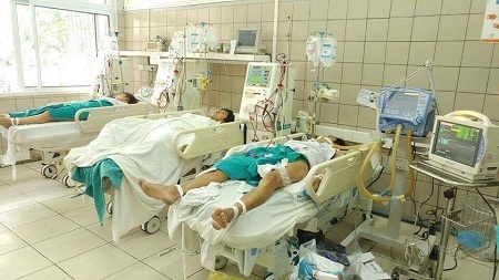 Hà Nội: Khởi tố vụ hàng loạt sinh viên nguy kịch do ngộ độc rượu