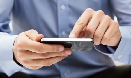 Trộm điện thoại rồi nhắn tin đe dọa, tống tiền chị gái nạn nhân