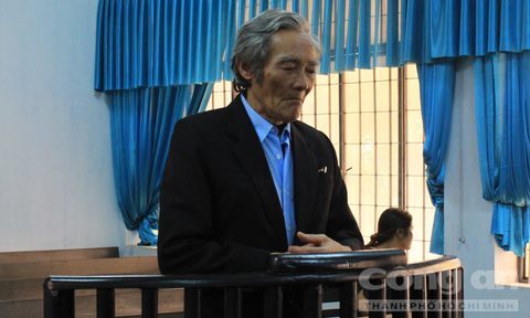 Giở trò đồi bại với bé gái, cụ ông 73 tuổi lãnh án tù