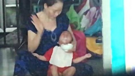 Công an lấy lời khai 2 