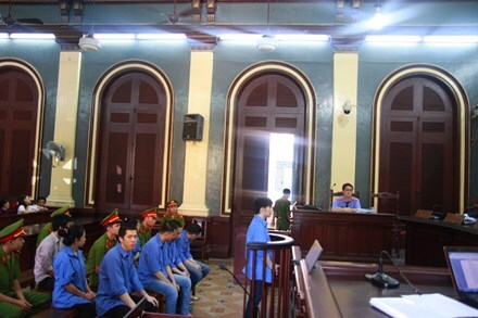 Băng giang hồ buôn bán lượng 