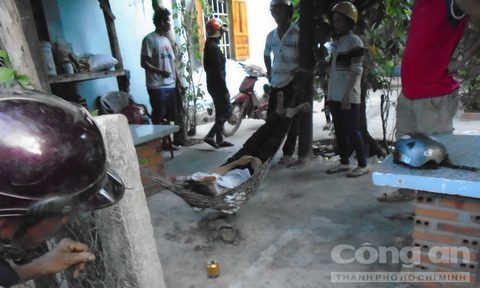 Phát hiện người đàn ông tử vong bất thường trên võng tại quán cà phê