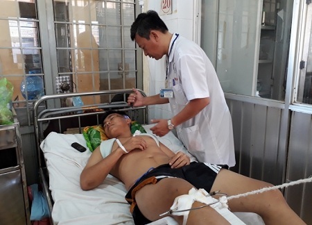 Cảnh sát cơ động bị