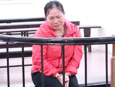 Bị tuyên án tử, người đàn bà 2 lần vào tù vì ma túy quỳ gối xin tha