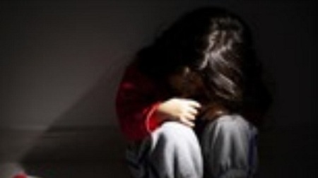 Đình chỉ cô giáo mầm non nhốt bé gái 4 tuổi trong nhà vệ sinh rồi...quên