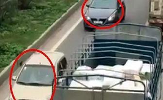 Xác định 3 ôtô nối đuôi nhau chạy ngược chiều trên cao tốc Hà Nội - Bắc Giang