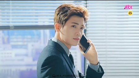 Bật mí về gia thế đáng nể của 9 thần tượng hàng đầu Kpop