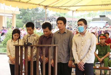 Hơn 50 năm tù cho nhóm cướp tiệm vàng ở Tây Ninh