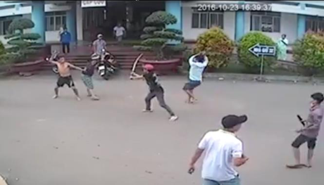 Phạt tù nhóm côn đồ gây ra vụ hỗn chiến trong bệnh viện