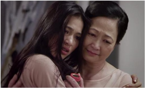 Lời cầu xin cuối cùng trước khi bố mẹ ly hôn của cô con gái đã trưởng thành