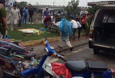 Phát hiện thi thể nam thanh niên nổi trên sông