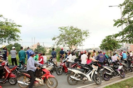 Đi tập thể dục, hoảng hốt phát hiện người đàn ông chết trong tư thế treo cổ