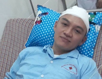 Bác sĩ bị người nhà bệnh nhi đánh bất tỉnh: Bộ Y tế yêu cầu xử lý nghiêm
