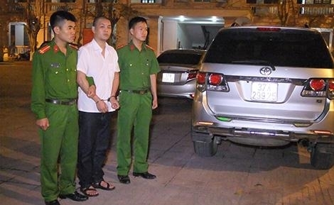 Qua đêm tại khách sạn, đôi nam nữ bị trộm gần 1 tỷ đồng