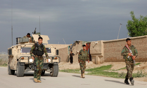 Taliban giả dạng quân chính phủ, sát hại ít nhất 130 người