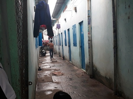 Ông lão bán vé số tử vong bất thường trong phòng trọ với nhiều vết máu