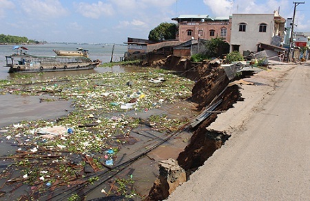 Nạn nhân vụ sạt lở ở miền Tây: 