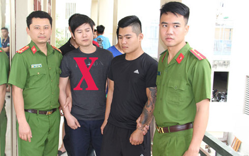 Đánh sập sới bạc 