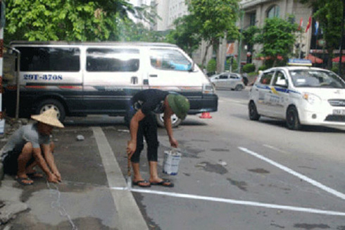 Hà Nội sẽ rà soát 87 tuyến phố để trông giữ xe