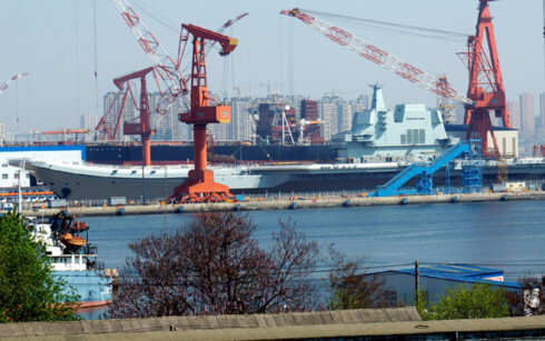 Trung Quốc hạ thủy tàu sân bay