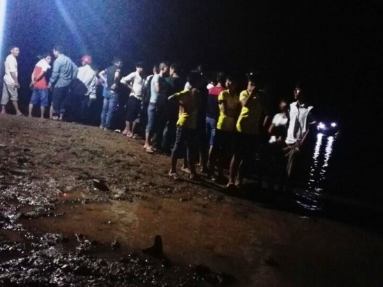 Nam sinh lớp 12 tử đuối nước khi tắm sông