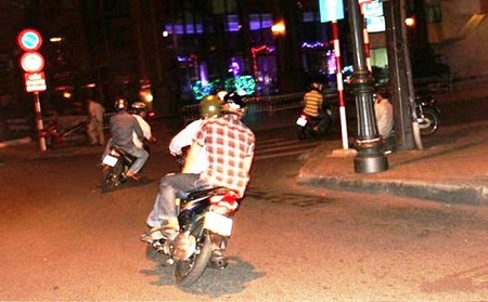 Điều tra vụ người đàn ông bị truy sát 2 lần trên phố