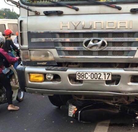 Tin tức mới nhất vụ xe tải chạy ngược chiều, cố tình đâm chết 2 người ở Bắc Giang