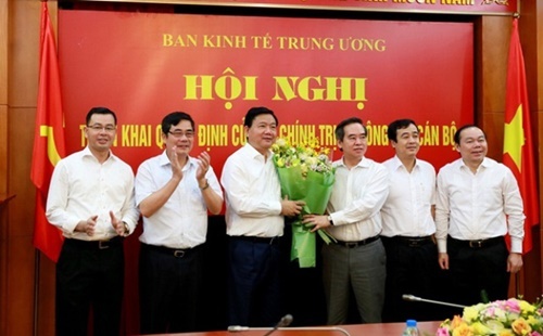 Ông Đinh La Thăng chính thức nhậm chức mới