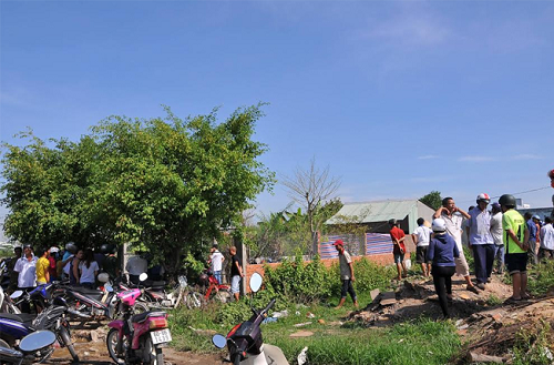 Điều tra vụ thanh niên tử vong trong tư thế treo cổ trước hiên nhà