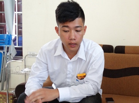 Vụ taxi mở bung 2 cửa lao vun vút trên đường: Tài xế lên tiếng