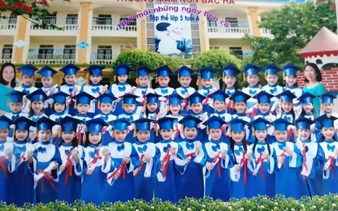 Bức ảnh kỷ yếu của học sinh mầm non làm 