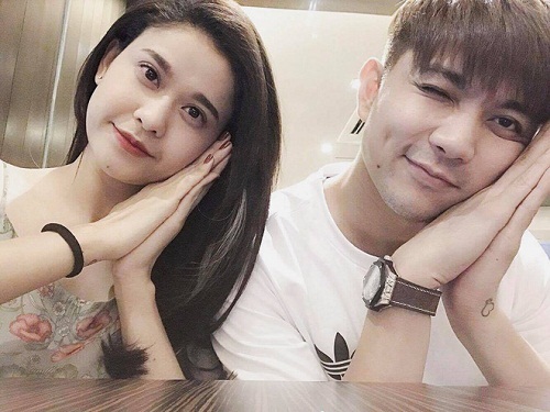 Trương Quỳnh Anh vui vẻ livestream đi chơi cùng Tim và con trai giữa lùm xùm ly hôn