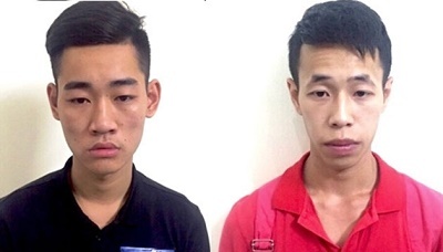 Bắt 2 đối tượng cướp túi xách của người phụ nữ đang đi bộ