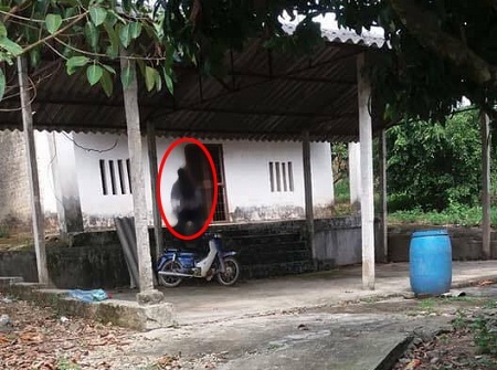 Đôi vợ chồng chết trong tư thế treo cổ tại nhà