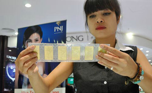 Giá vàng hôm nay 25/5: Vàng SJC tiếp tục “chìm” ở mức thấp