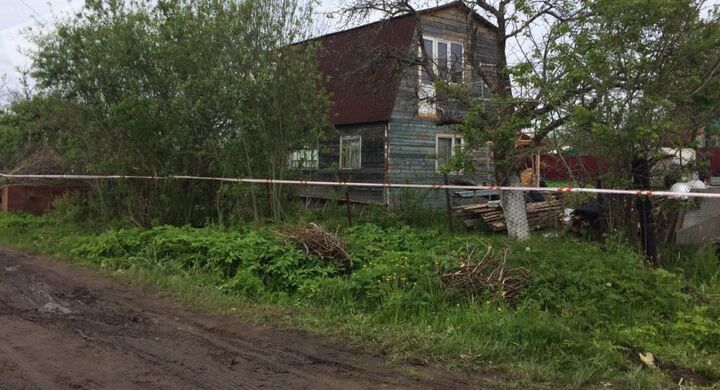 Xả súng giết 9 người sau đó bắt nạn nhân tự đào mồ chôn mình