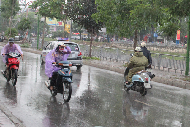 Dự báo thời tiết ngày 6/6: Hà Nội xuất hiện mưa rào, kết thúc đợt nắng nóng kỷ lục